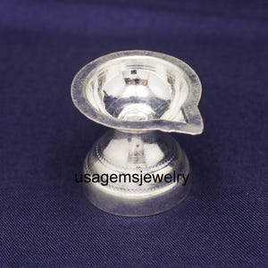 Pure Silver Diya Bati – Traditionelle indische Pooja Öllampe für Aarti & Gebetsrituale