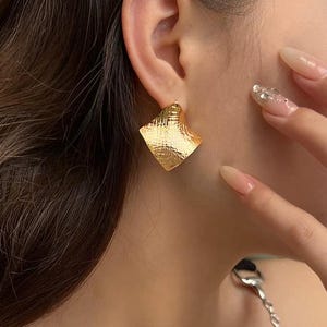 Gold Square Earrings | High-end Earrings | Chic Choic