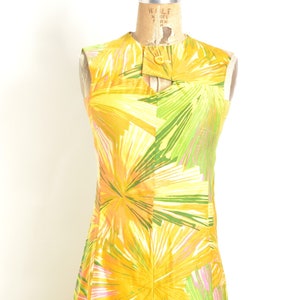 Vintage 1960s Dress / 60s Starburst Cotton Mini Dress / Yellow Green XS extra small image 3