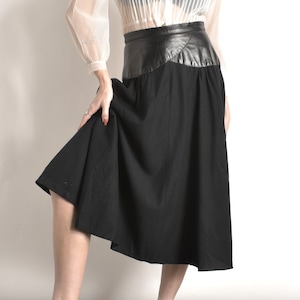 Vintage 1980s Dress / 80s Wool Skirt with Leather Waistband / Black small S image 3