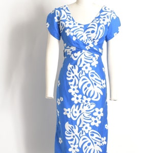 Vintage 1960s Dress / 60s Hawaiian Floral Wrap Dress / Blue White XS extra small image 2