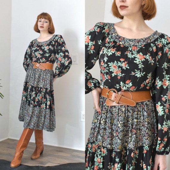 Vintage 1970s Dress / 70s Dark Floral Rayon Peasa… - image 1