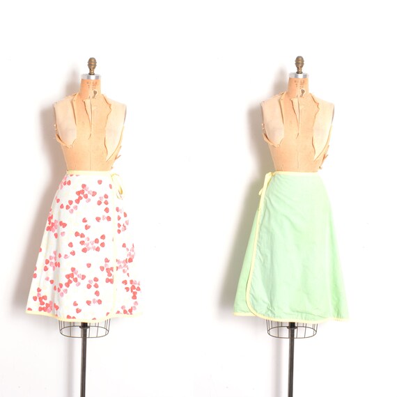 Vintage 1970s Skirt / 70s Reversible Strawberry Pr