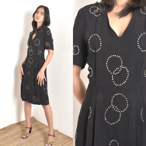 Vestido vintage de la decada de 1940 Vestido de rayon de los anos 40 con tachuelas circulares de pedreria Negro mediano M Etsy Mexico