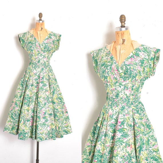 Vintage 1950s Dress / 50s Floral Cotton Fit and Flare Dress / | Etsy