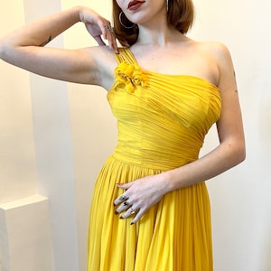 Vintage 1950s Dress / 50s One Shoulder Party Dress / Yellow XS image 5