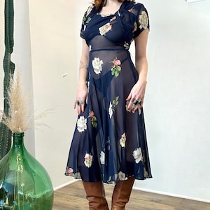 Vintage 1940s Dress / &#39;40s Sheer Rose Print Dress / Navy Blue Pink ( small S )