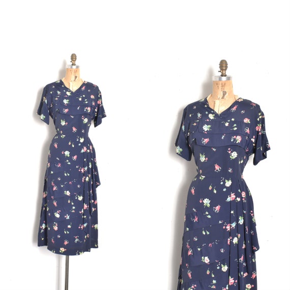 Vintage 1940s Dress / 40s Floral and Novelty Circu