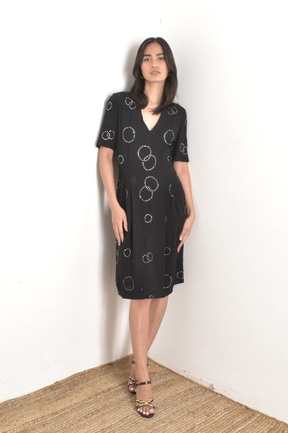 Vestido vintage de la decada de 1940 Vestido de rayon de los anos 40 con tachuelas circulares de pedreria Negro mediano M Etsy Mexico
