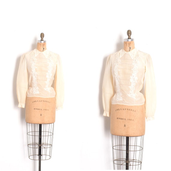 Vintage 1940s Blouse / 40s Cream Silk and Lace Blo