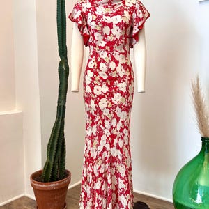 Vintage 1930s Dress / 30s Floral Printed Bias Rayon Gown / Red Green White ( XS S )