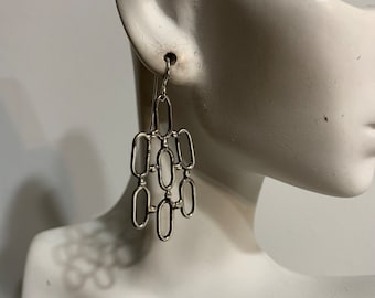 Oval Element Earrings