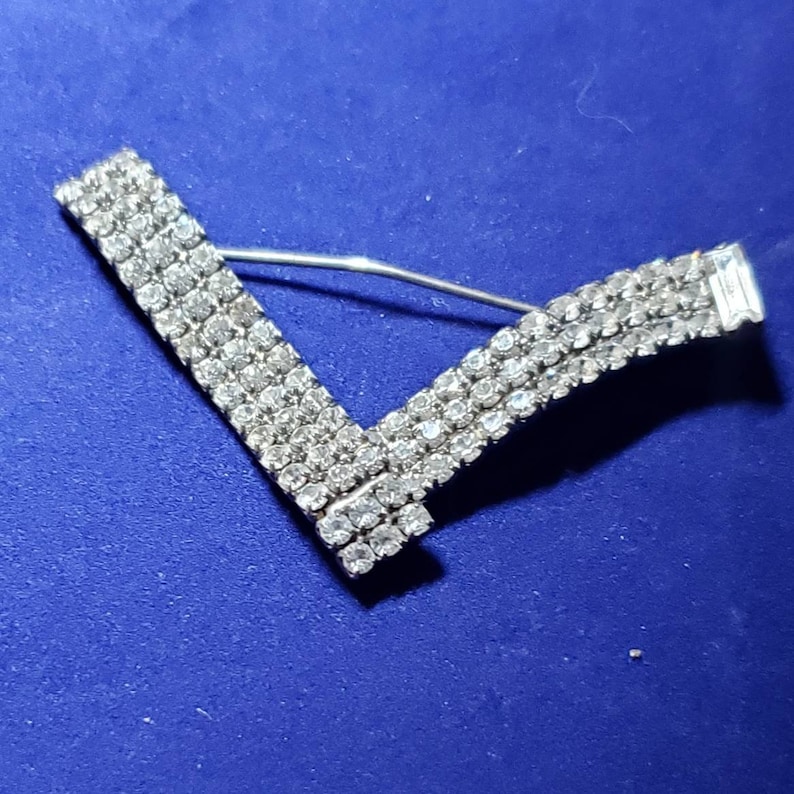 Very Very sparkly Vintage pin