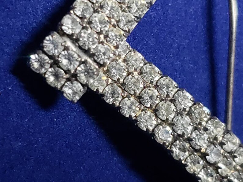 Very Very sparkly Vintage pin