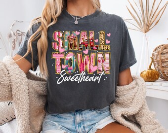 Small Town Sweetheart Shirt | Cowgirl Valentine Tee