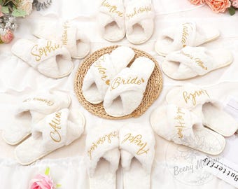 Personalizowane kapcie dla druhen, puszyste kapcie dla druhen, prezent na zaręczyny dla druhen, buty na przygotowania do ślubu