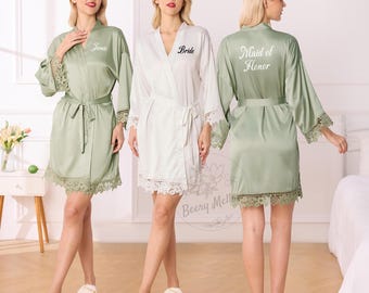 Spersonalizowany koronkowy szlafrok dla druhny na zaręczyny, pasujące szlafroki dla druhen