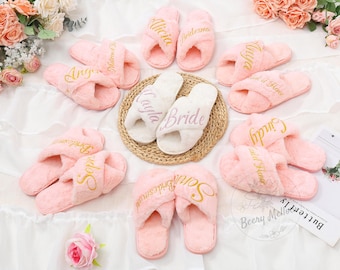 Personalizowane kapcie ślubne, puszyste kapcie ślubne z imieniem, prezenty dla druhen na zaręczyny, kapcie na poranne przygotowania do ślubu