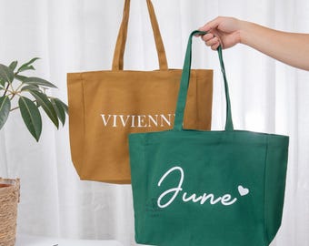 Personalized Tote Bags for Women, Bridesmaid Gifts, Bridal Party Gifts, Maid of Honor Gift, Bachelorette Party Gifts for Bridesmaids and Mom