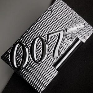 S.T. Dupont Ligne 2 Silver 007 Luxury Lighter – Vintage Collectible Gas Lighter – French Craftsmanship - 007