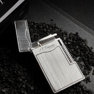 S.T. Dupont Ligne 2 Luxury Lighter – Vintage Collectible Gas Lighter – French Craftsmanship