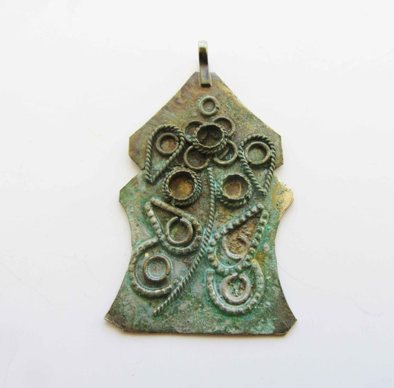 Judaica metal kabbala amulet pendant, good luck c… - image 1