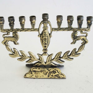 A  solid brass vintage  hanukkah menorah,hanuka menora, chanukia, chanukah menorah, judaica, free shipping!