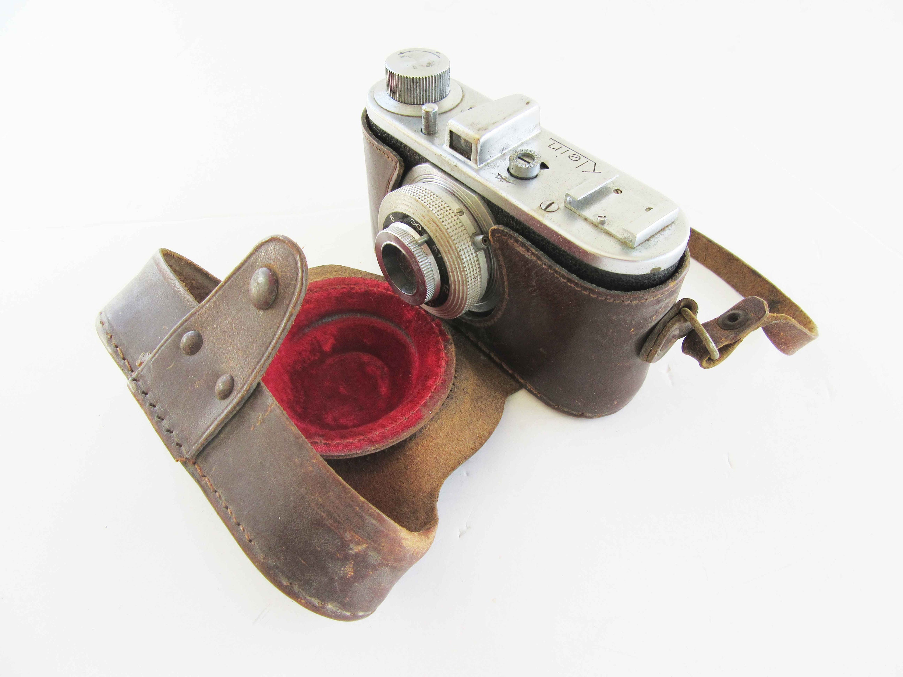 A Vintage Small klein Camera Very Rare -