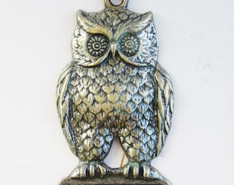 Owl shape vintage silver coated solid brass hanger, keys hanger.