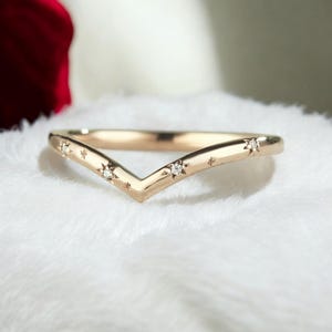 14k Solid Gold Curved Band Cz North Star Ring Starburst Gold Ring Inset Moissanite Star Ring Statement Ring Promise Ring Wedding Gift Band