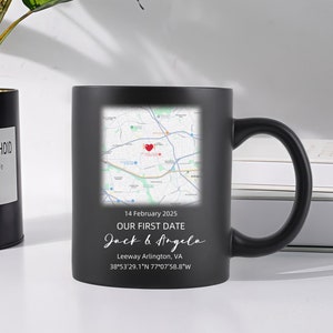 Mugs d'anniversaire personnalisés, carte où nous nous sommes rencontrés, mug couple personnalisé, cadeau pour couple unique, carte premier rendez-vous, cadeau Saint-Valentin
