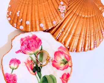 Tulips Scallop Shell Jewellery Dish
