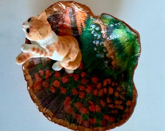 Medium Decoupage Scallop Shell with Ginger Cat Jewellery Dish trinket gifts for her