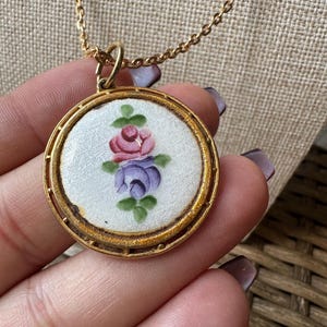 lovely Vintage Guilloche round pendant on a 28 inch chain absolutely darling