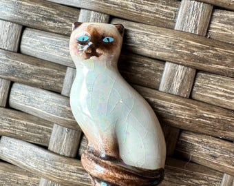 Blue eyed Avon Vintage ceramic porcelain pershing Cat Pin Brooch