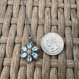 Vintage aquamarine and sterling flower pendant necklace