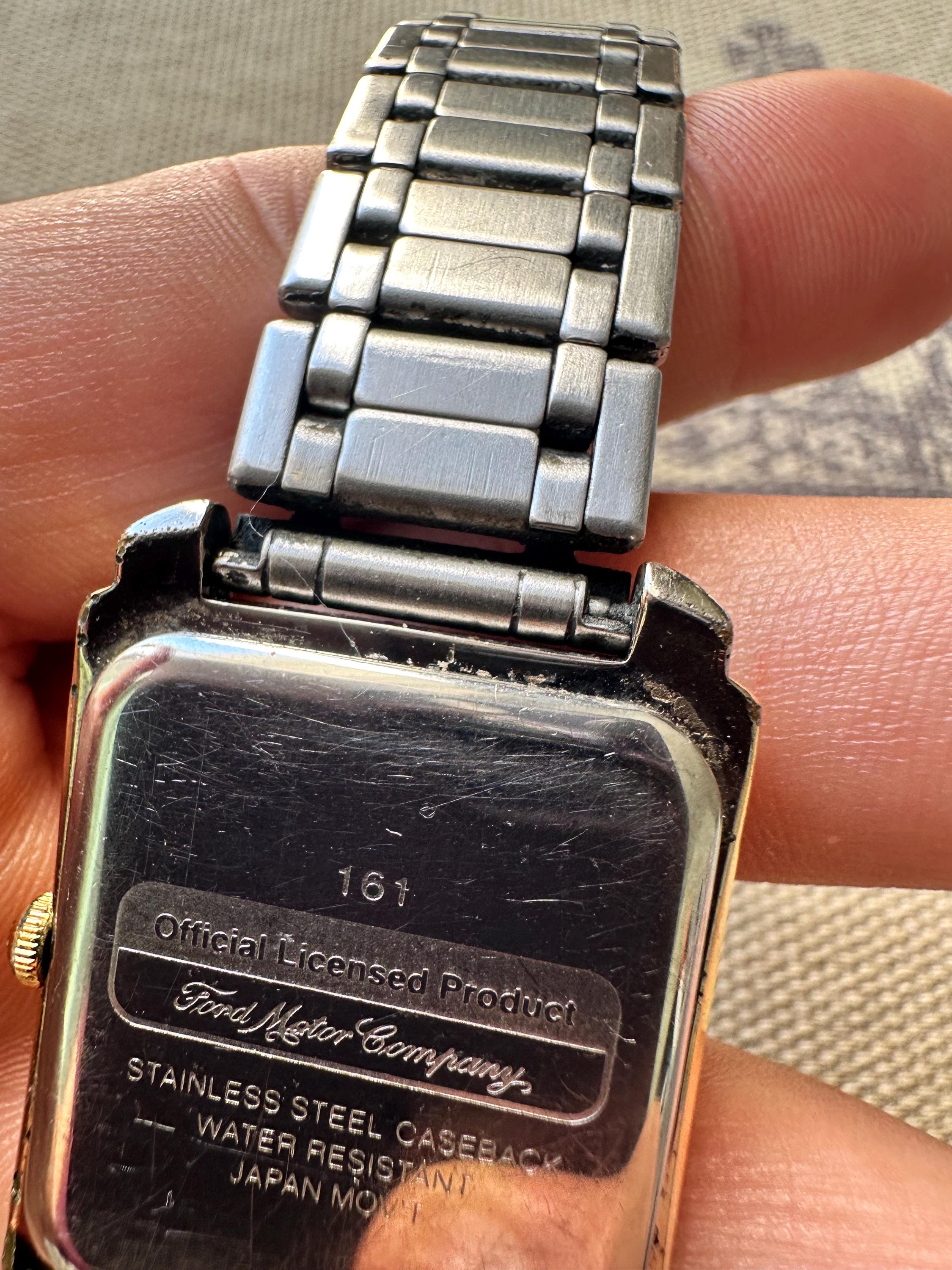 Old Lincoln Quartz Watch in Working Order 161-official Licensed