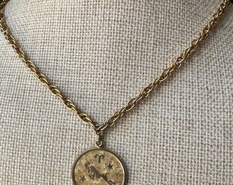 Alter Unikat Sternzeichen Anhänger ~Widder,21-März-20-April - gestempelt Sarah cov an 51cm Kette
