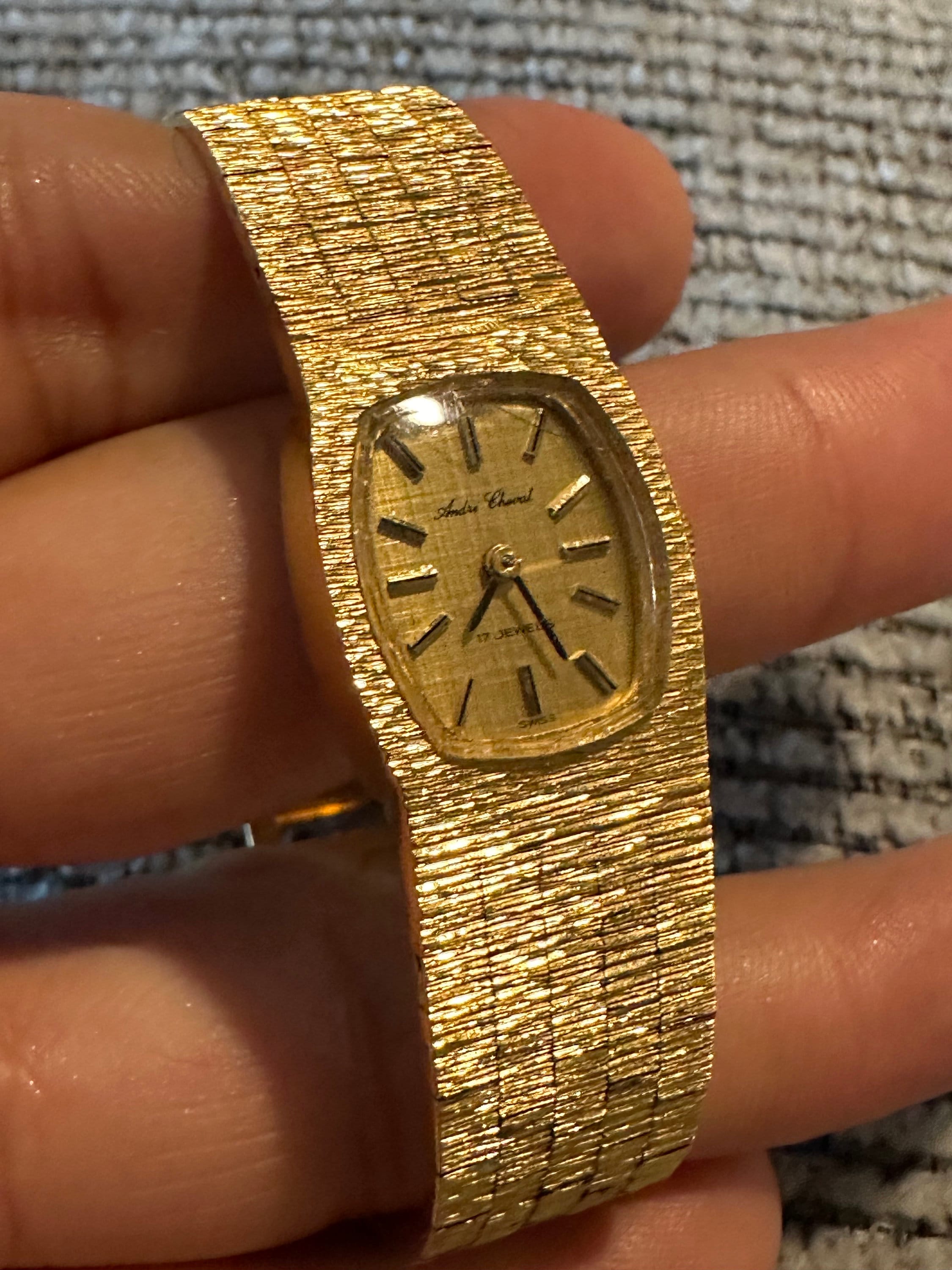 17 Jewel Swiss Ladies Watch Gold Plated 6.5” Andrei Cheval Watch