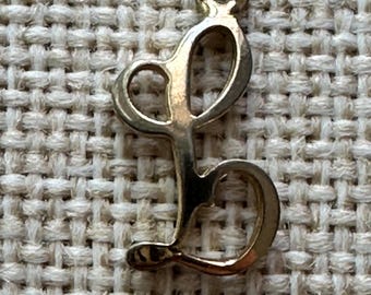 Vintage gold tone Cursive letter  "L"  charm