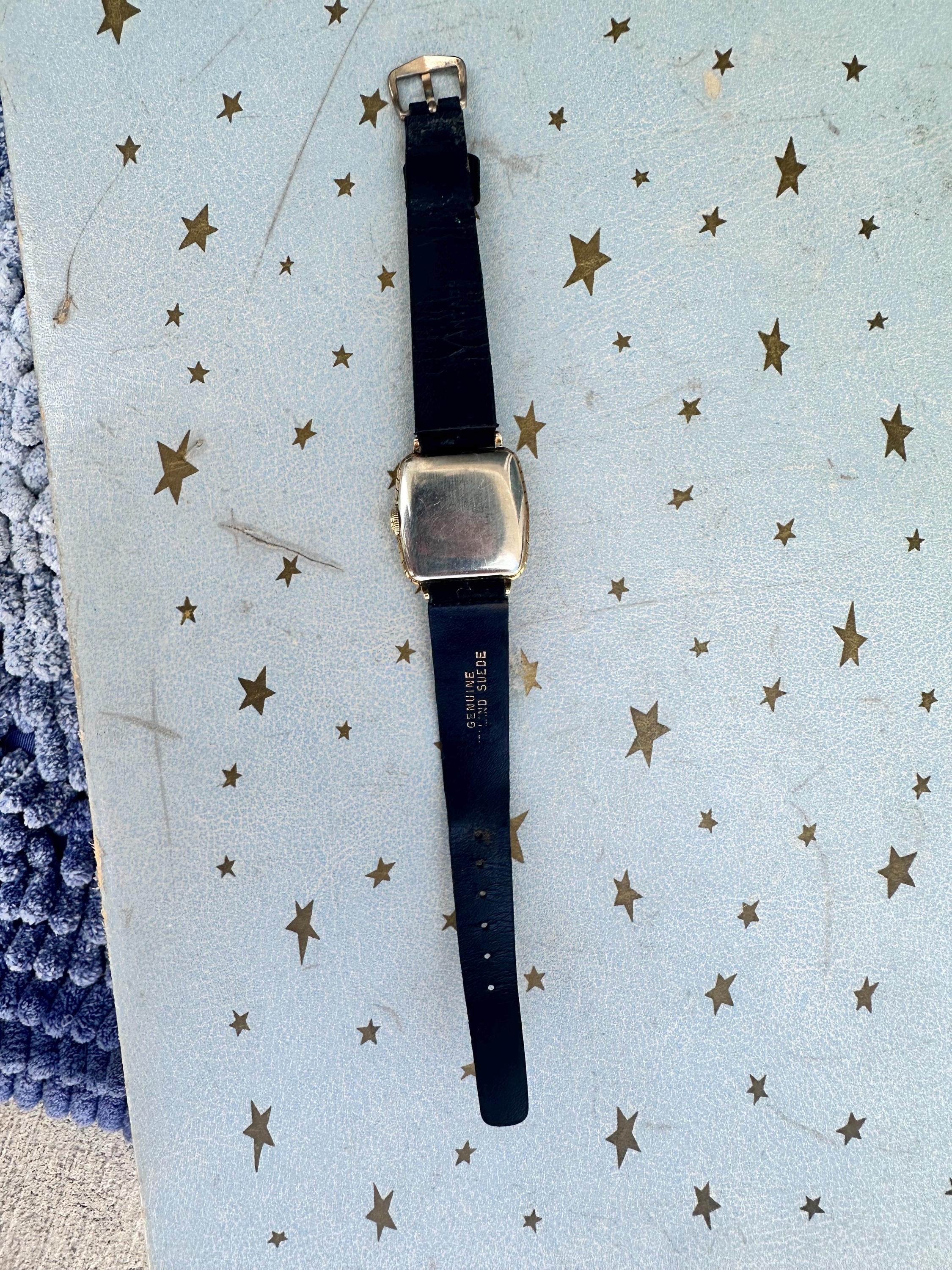 ardn　　　　　　　　　　　　　　　　　　　Vintage Works Ultra Rare Antique Ca.1929 Elgin Art Deco Style Gents Dress