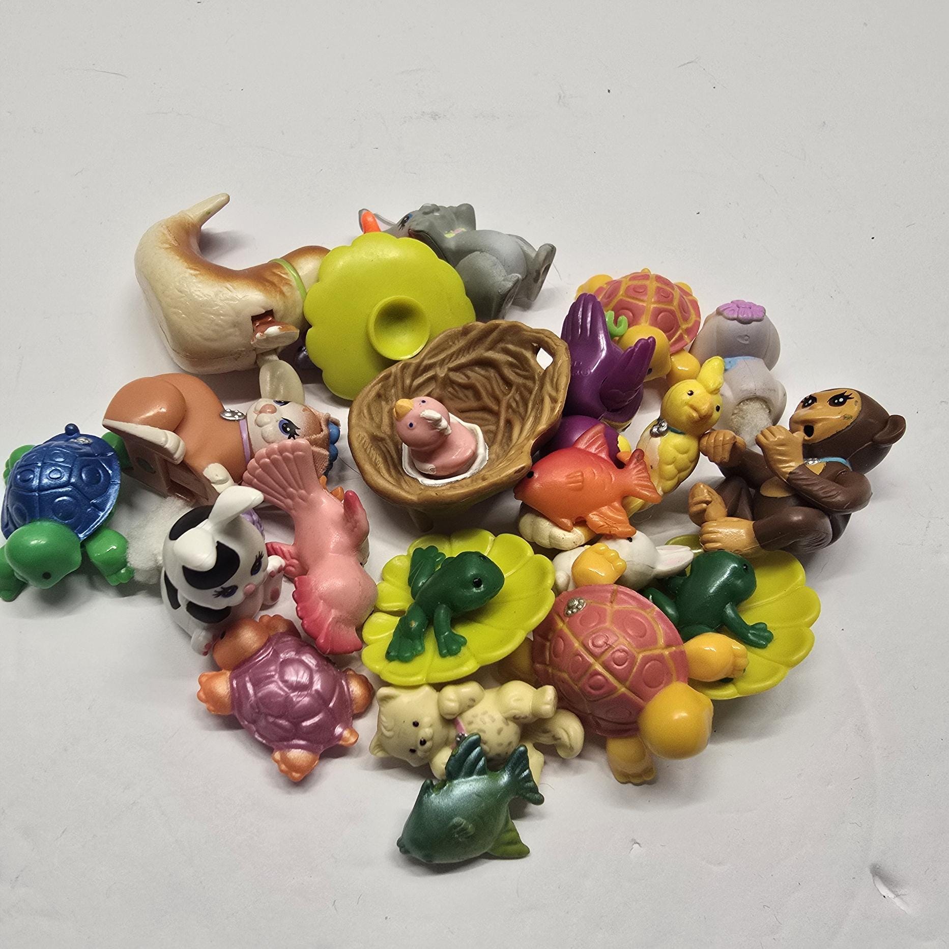Hasbro 94853 - Littlest Pet Shop - Poupée - Jeu Vidéo de Lps - 6