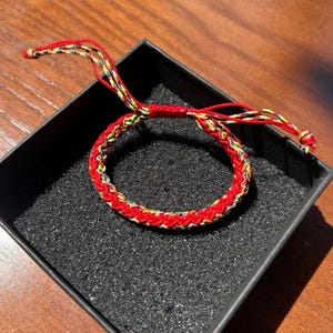 Handmade Tibetan Buddhist Red Bracelet – Thin Braided Lucky Knot Rope, Unisex Spiritual Gift