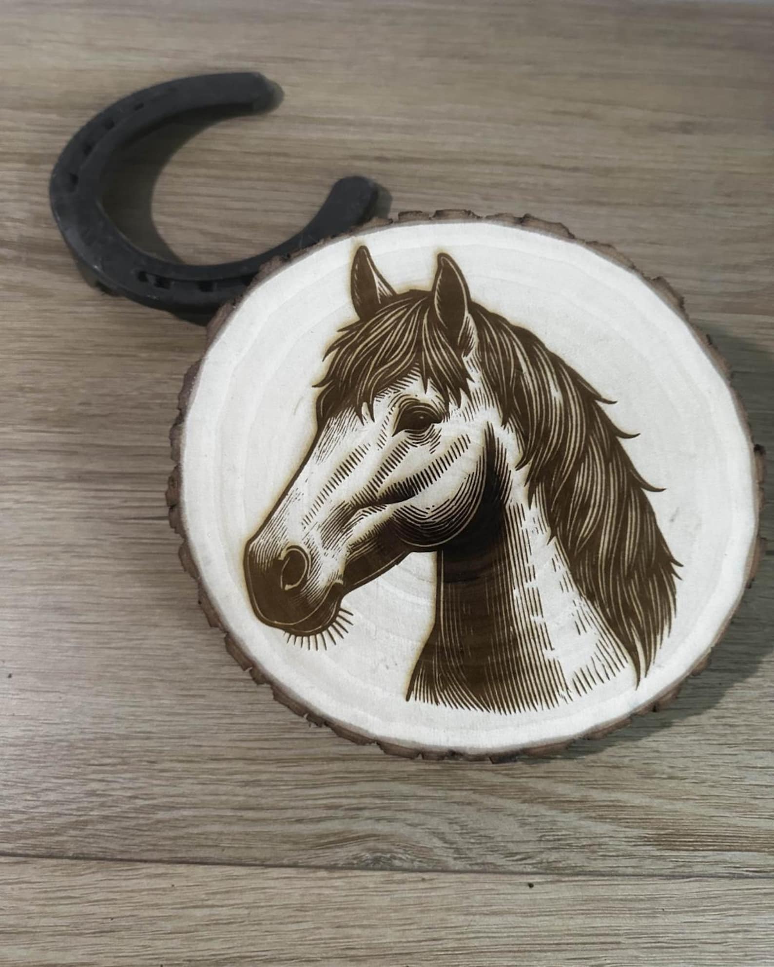 Dessous de plat cheval en bois massif - Vue 3