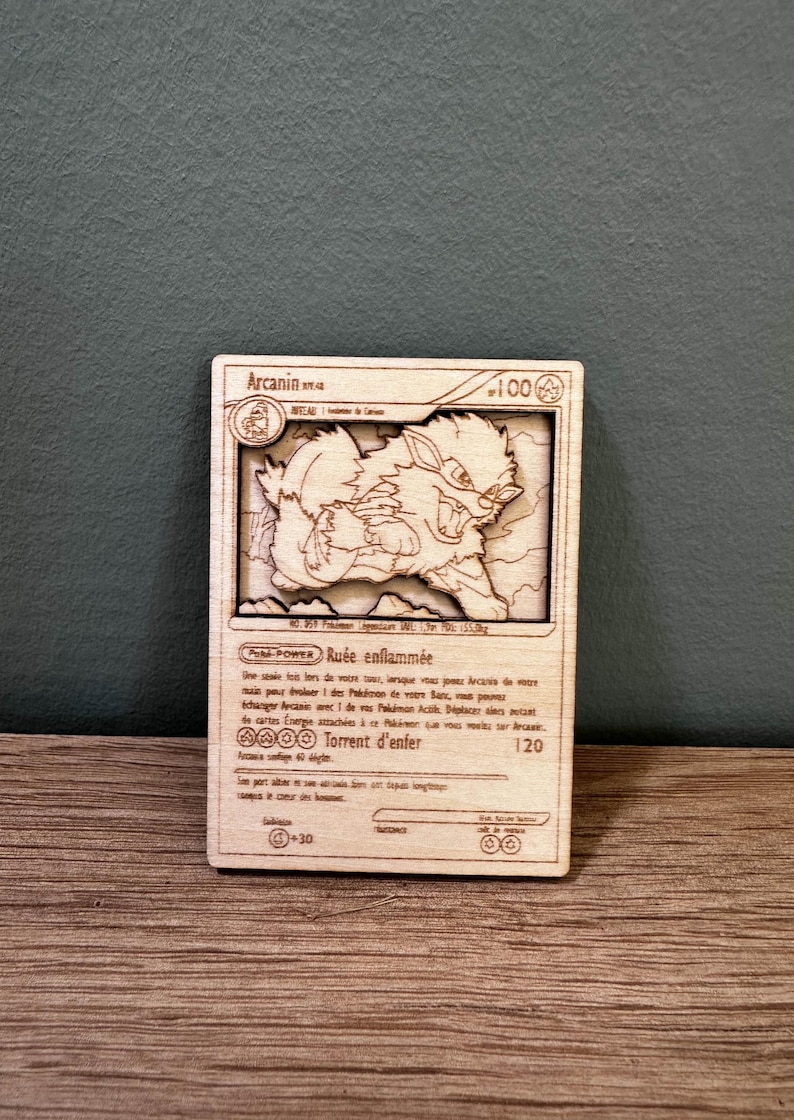 Carte décorative Pokémon Arcanin 3D gravée en bois