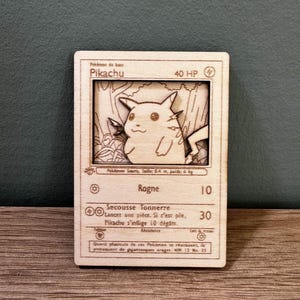 Carte en bois 3D Pikachu - Pokémon - Décoration originale - Idée cadeau Pokémon - Décor geek - Objet de collection
