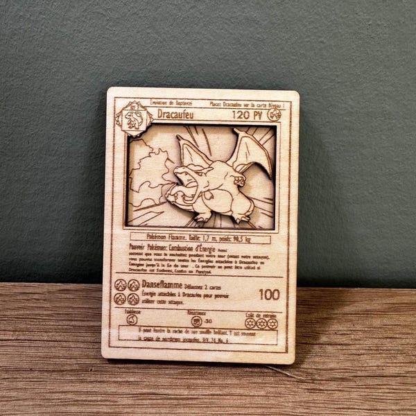 Meilleure vente - Carte pokemon Dracaufeu en 3D