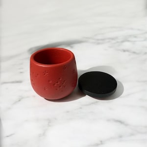 Elegant & Minimalist Candle Holder with Lid - Handcrafted - Perfect for Votive, Tealight or small Pillar Candles - Home Decor - Gift Idea