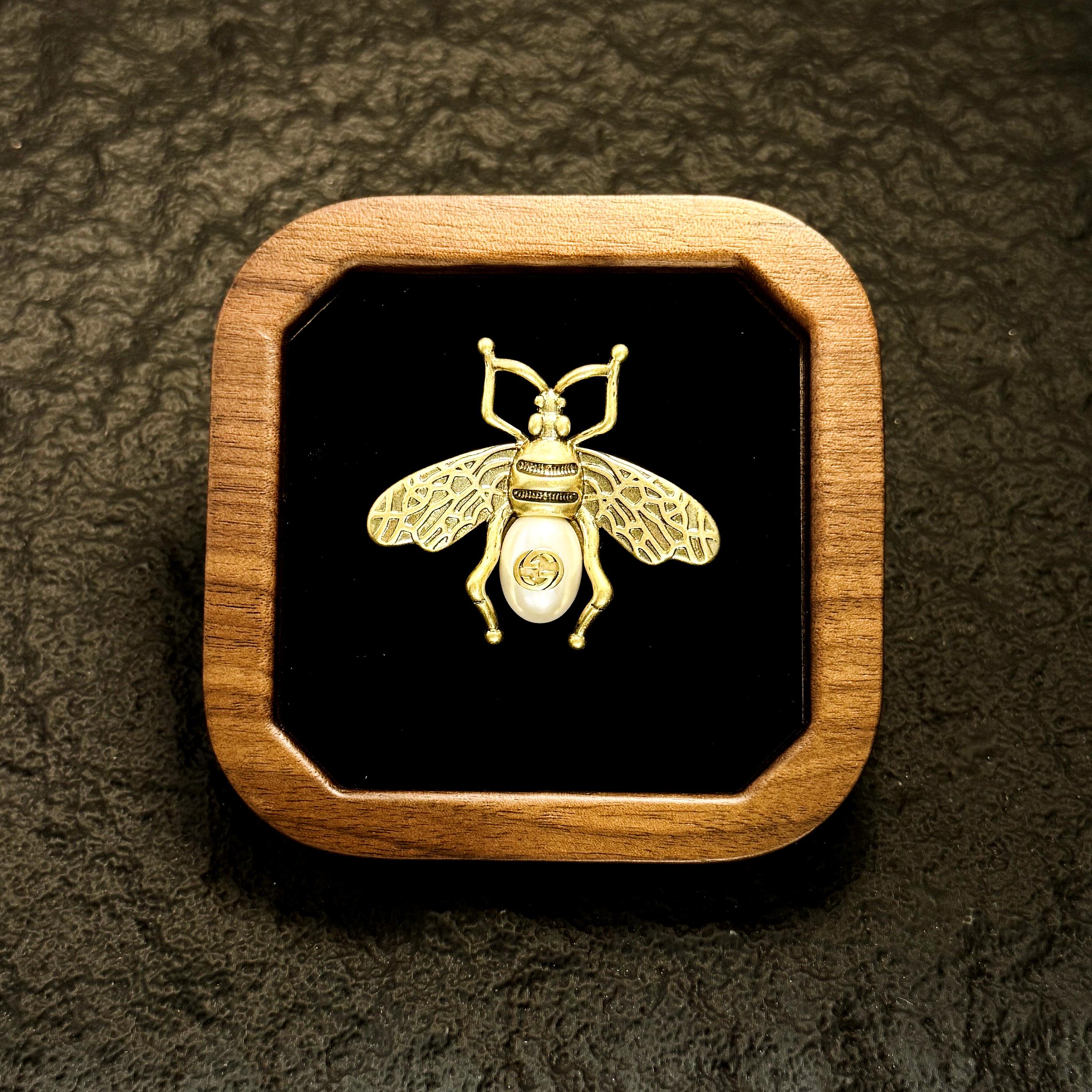 Gucci Bee Brooch - Etsy