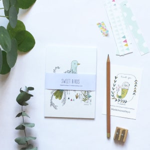 12 Cartes, illustrations d'oiseaux et végétaux. Cartes simples.
